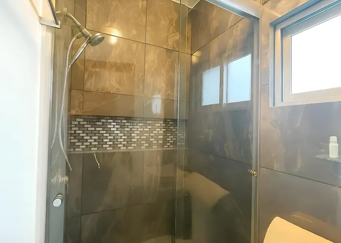 C O V A D O N G A Apartahotel