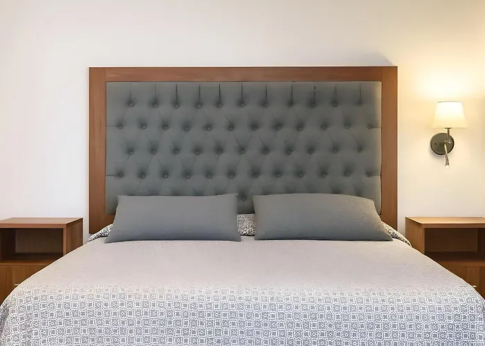 Apartahotel C O V A D O N G A 3*